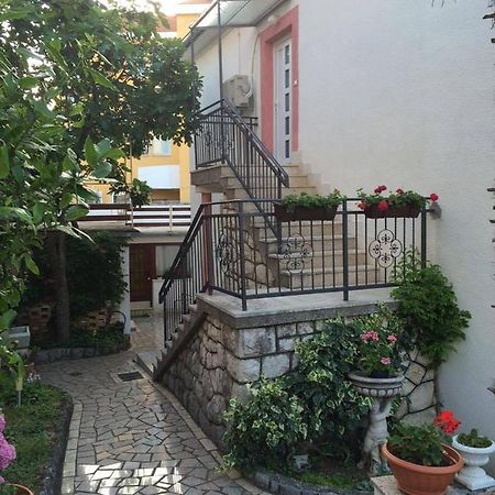 Apartments By The Sea Selce, Crikvenica - 16375 Kültér fotó