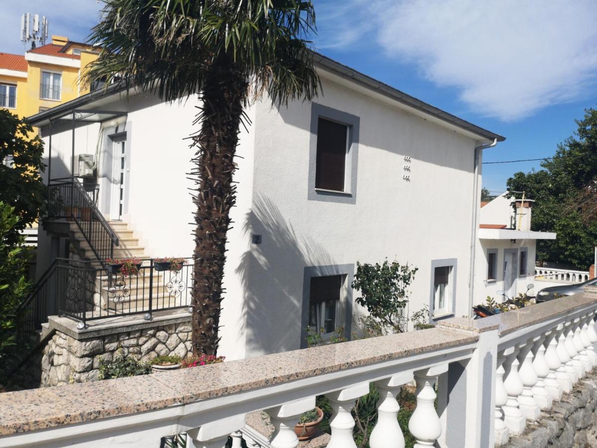 Apartments By The Sea Selce, Crikvenica - 16375 Kültér fotó